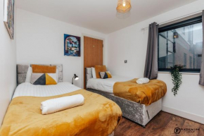 2 Bed, 4 Single Beds & Sofa Bed Contractor Friendly, Broad Street, Smart Tv, WiFi, Free Parking